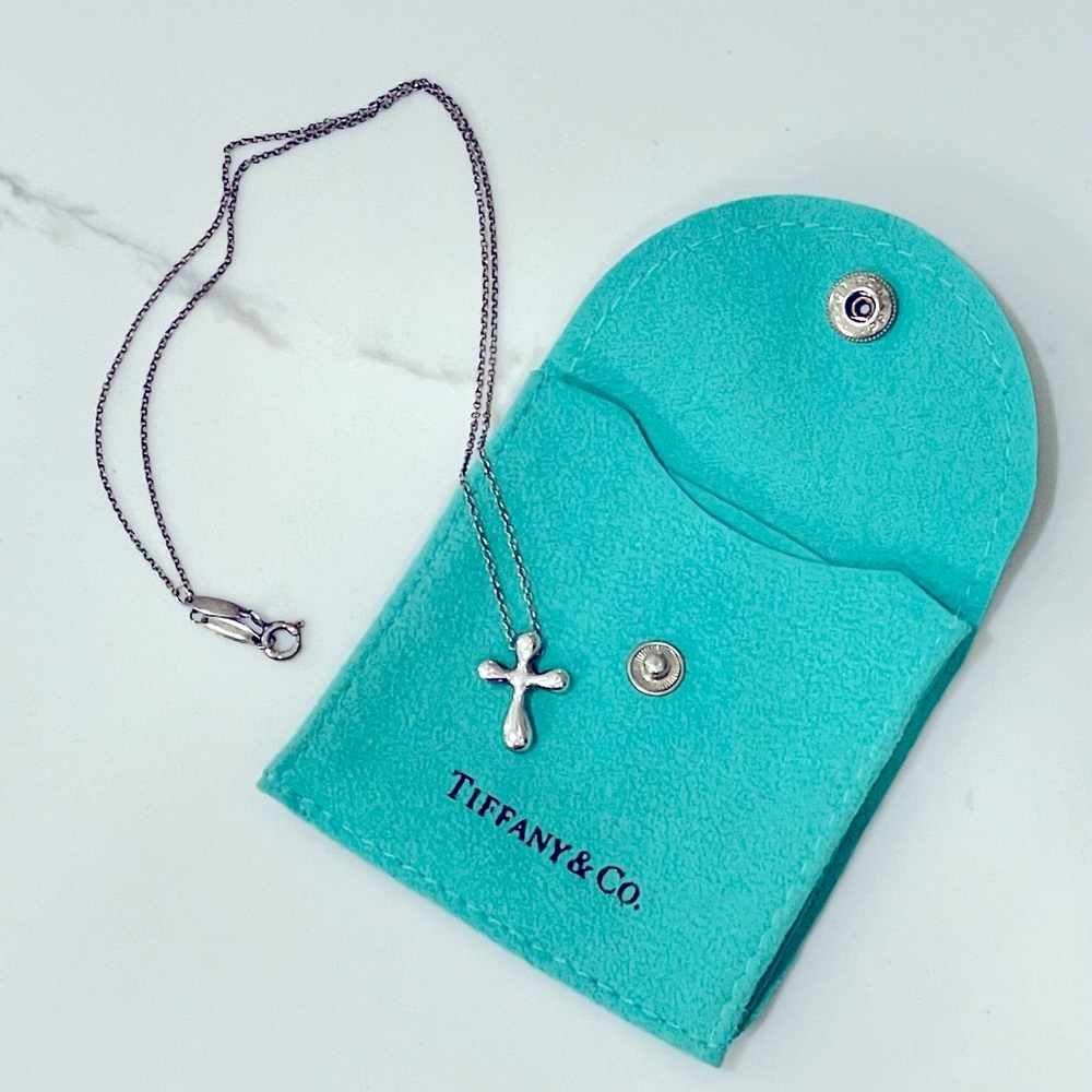 Tiffany & Co. Small Cross Pendant Necklace Elsa Peretti Sterling Silver